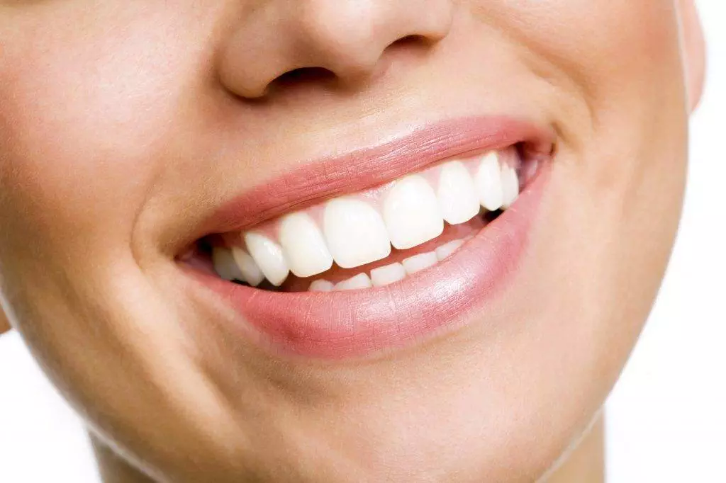 What Are The Most Effective Home Remedies For Whitening Teeth?